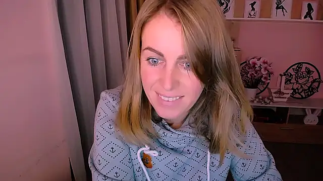 Snapshot of Hot_Milady chatting on December 4, 2024, 7:50 am Hot Milady online show from December 4, 2024, 7:50 am