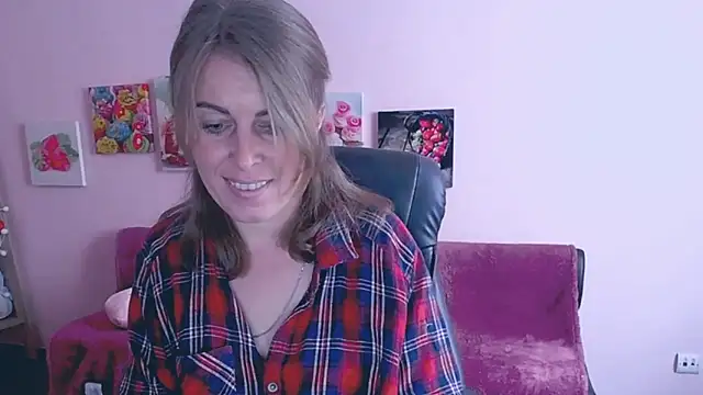 Snapshot of Hot_Milady chatting on March 10, 2025, 8:26 am Hot Milady online show from March 10, 2025, 8:26 am