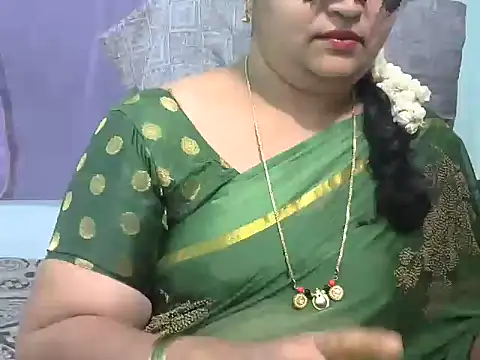 Snapshot of Naughty_Nityaa chatting on March 4, 2025, 5:42 am Naughty Nityaa online show from March 4, 2025, 5:42 am
