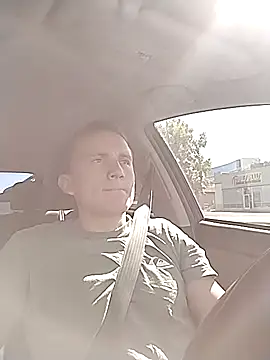 monitobuenchorro online show from September 13, 2025, 9:58 pm