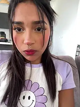 Mariangel 11 online show from March 9, 2025, 4:11 pm