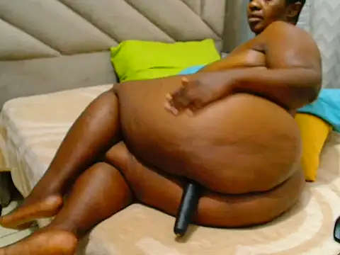 Snapshot of Hips2seyy86 chatting on February 13, 2026, 5:58 am Hips2seyy86 online show from February 13, 2026, 5:58 am