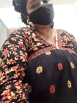 zeepe19 online show from October 19, 2025, 5:13 pm