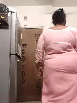 zeepe19 online show from October 31, 2025, 1:01 pm