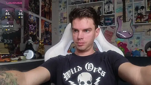 Snapshot of Mike_Burn chatting on January 7, 2026, 3:14 pm Mike Burn online show from January 7, 2026, 3:14 pm