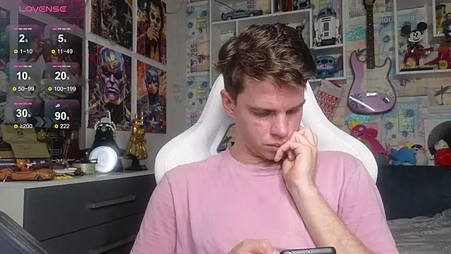 Snapshot of Mike_Burn chatting on January 11, 2026, 12:54 pm Mike Burn online show from January 11, 2026, 12:54 pm