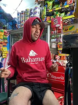 JuanZapata33 online show from March 2, 2026, 10:16 pm