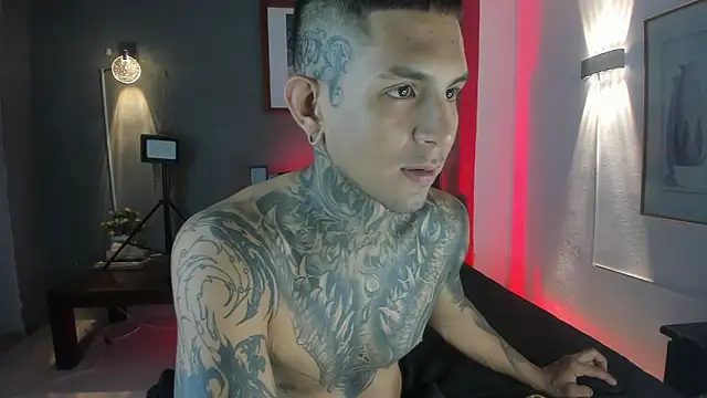 Snapshot of Travistanner_28 chatting on January 17, 2026, 8:45 pm Travistanner 28 online show from January 17, 2026, 8:45 pm