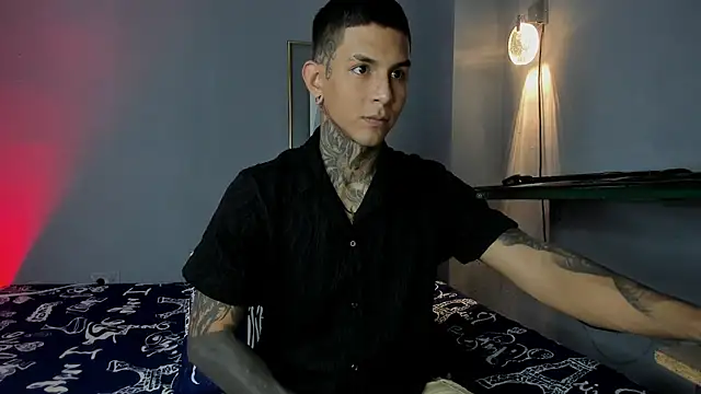 Snapshot of Travistanner_28 chatting on February 12, 2026, 10:32 am Travistanner 28 online show from February 12, 2026, 10:32 am