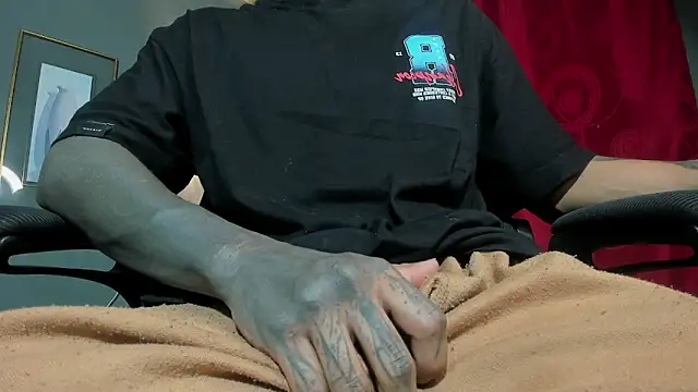 Snapshot of Travistanner_28 chatting on February 20, 2026, 10:27 am Travistanner 28 online show from February 20, 2026, 10:27 am