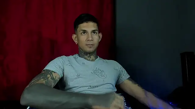 Snapshot of Travistanner_28 chatting on March 2, 2026, 12:46 am Travistanner 28 online show from March 2, 2026, 12:46 am