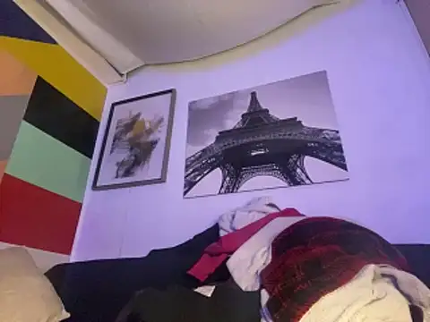 Snapshot of Gman143187 chatting on December 19, 2025, 7:59 am Gman143187 online show from December 19, 2025, 7:59 am