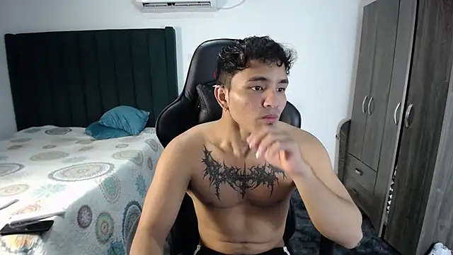 man dur07 online show from February 16, 2025, 8:55 pm