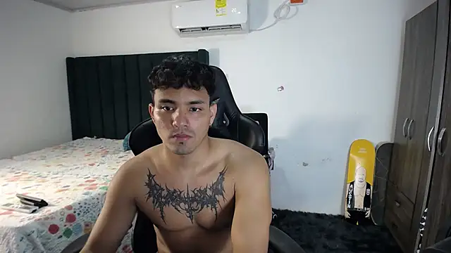 man dur07 online show from March 20, 2025, 8:19 pm