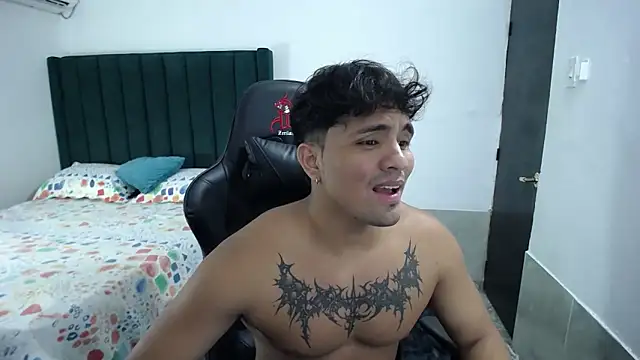 man dur07 online show from October 4, 2025, 8:18 pm