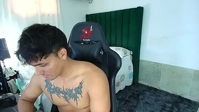 man dur07 online show from March 26, 2026, 9:42 pm