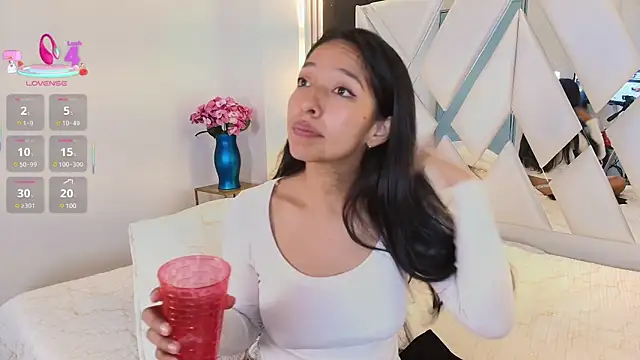 Valery wang online show from March 4, 2025, 5:56 pm