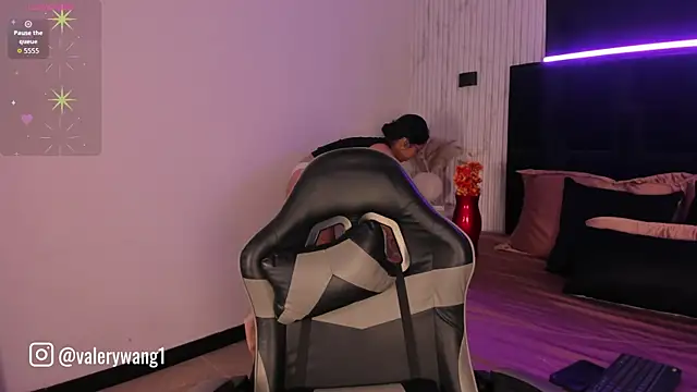 Valery wang online show from October 1, 2025, 11:38 am