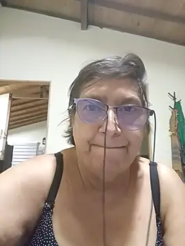 florecita69 online show from October 22, 2025, 11:26 pm