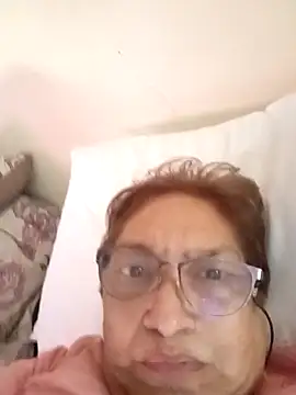 florecita69 online show from November 13, 2025, 7:57 pm