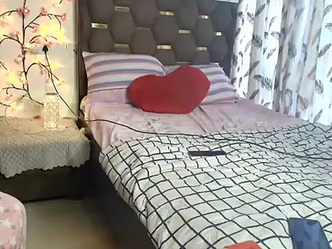 CUTE princess 143 online show from October 6, 2025, 11:51 am