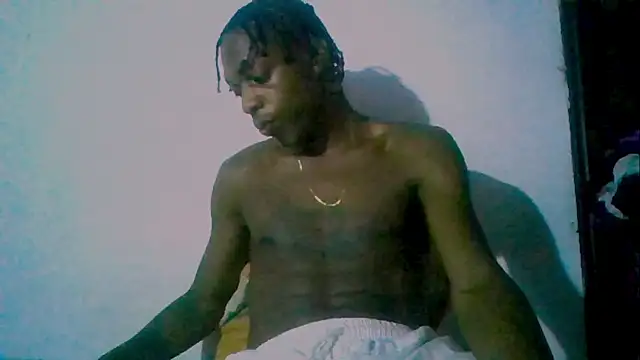 Snapshot of LarryCollin chatting on February 1, 2025, 4:14 am LarryCollin online show from February 1, 2025, 4:14 am