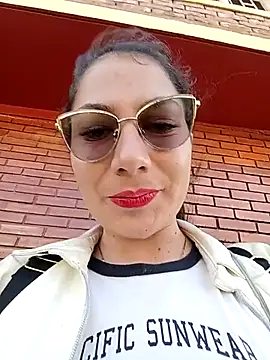 Snapshot of VALERY-03_ chatting on July 28, 2026, 6:20 pm VALERY-03 online show from July 28, 2026, 6:20 pm