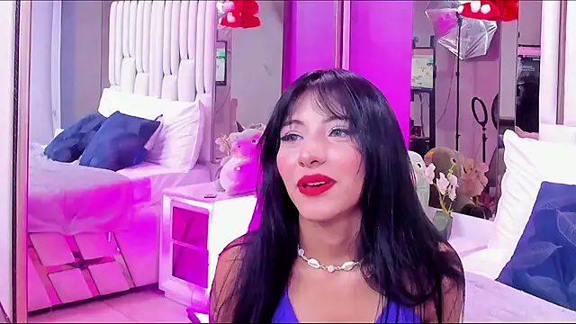 Snapshot of Kitty_Eliffe chatting on February 4, 2025, 11:27 pm Kitty Eliffe online show from February 4, 2025, 11:27 pm