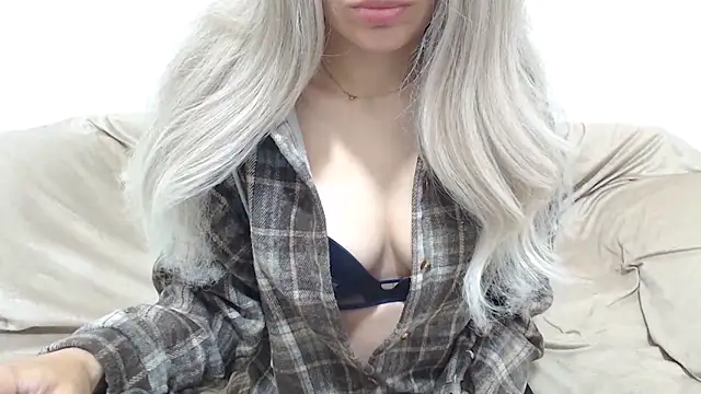  kitty Rose  online show from April 23, 2026, 2:24 am