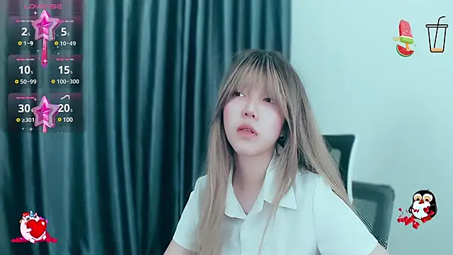 -Poison-Ivy- online show from December 18, 2024, 11:56 am