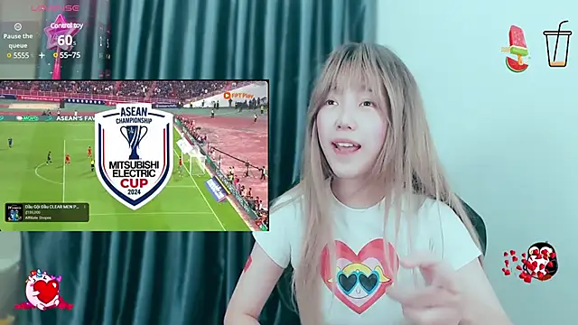 -Poison-Ivy- online show from January 5, 2025, 3:13 pm