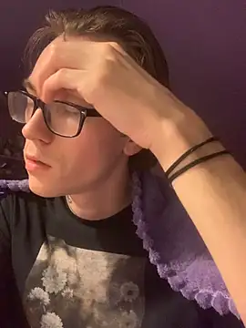 Snapshot of Alex17am chatting on December 1, 2025, 12:15 am Alex17am online show from December 1, 2025, 12:15 am