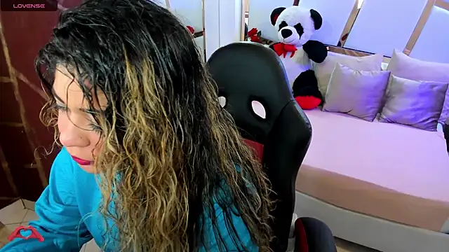 Snapshot of laris_park chatting on December 31, 2024, 4:27 am laris park online show from December 31, 2024, 4:27 am