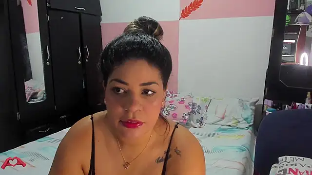 Snapshot of laris_park chatting on November 6, 2025, 6:31 pm laris park online show from November 6, 2025, 6:31 pm