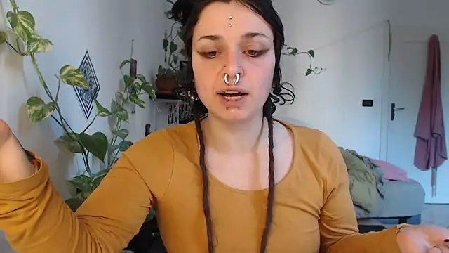 Snapshot of kinkyspirali chatting on February 13, 2026, 3:08 pm kinkyspirali online show from February 13, 2026, 3:08 pm