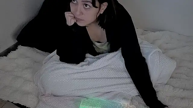 soysara15 online show from March 18, 2026, 2:20 pm