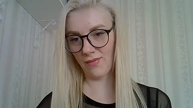 Snapshot of Pabonya91 chatting on February 16, 2025, 12:10 pm Pabonya91 online show from February 16, 2025, 12:10 pm