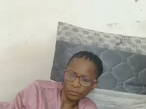 Sugarpoppy24 online show from March 21, 2025, 1:56 pm