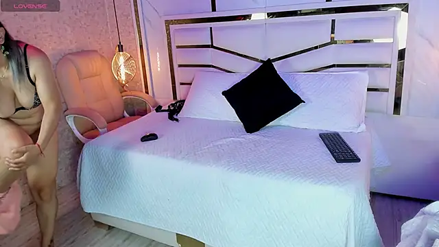 sophie 1 online show from February 11, 2025, 3:40 am