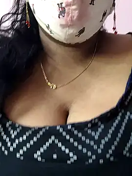 mallu-sumi online show from November 22, 2025, 4:11 am