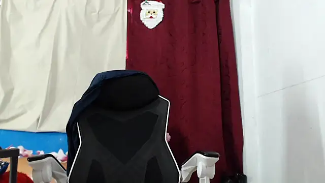 Snapshot of Aranza-Queen chatting on December 22, 2024, 4:38 pm Aranza-Queen online show from December 22, 2024, 4:38 pm