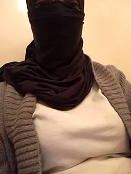 Snapshot of Liliiiblow chatting on December 22, 2024, 12:07 am Liliiiblow online show from December 22, 2024, 12:07 am