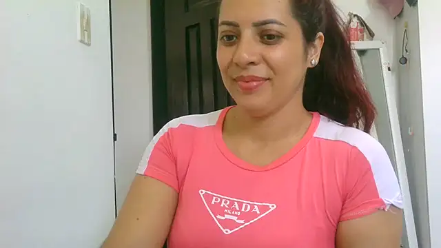 Snapshot of Anne_kis chatting on September 12, 2025, 5:35 pm Anne kis online show from September 12, 2025, 5:35 pm