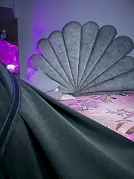 Amaltea online show from January 9, 2026, 4:37 am