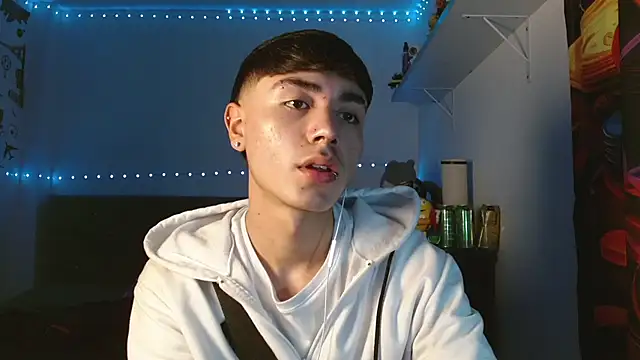 Snapshot of Im_juanda chatting on December 5, 2024, 11:40 pm Im juanda online show from December 5, 2024, 11:40 pm