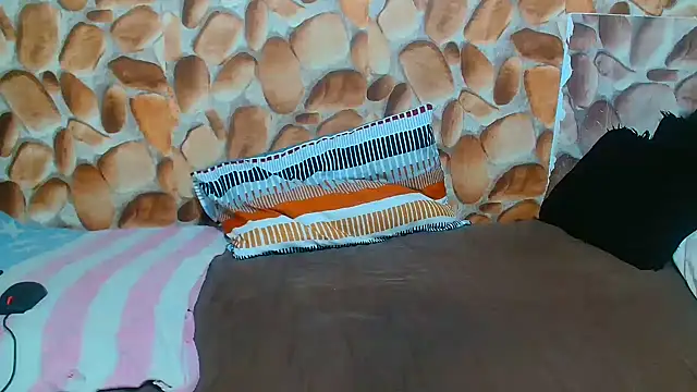 AfricanBigAssxx98 online show from December 3, 2025, 9:24 pm