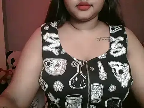 Snapshot of Your-love-12 chatting on September 13, 2025, 7:24 pm Your-love-12 online show from September 13, 2025, 7:24 pm