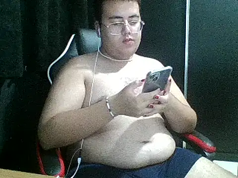 Snapshot of BabyFade chatting on March 9, 2025, 3:11 am BabyFade online show from March 9, 2025, 3:11 am