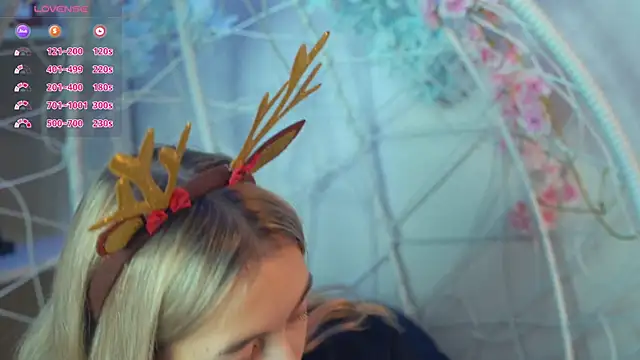 Snapshot of FlairCunard chatting on December 14, 2024, 3:04 pm FlairCunard online show from December 14, 2024, 3:04 pm