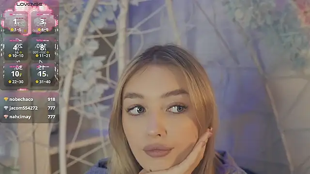 Snapshot of FlairCunard chatting on January 18, 2025, 6:43 pm FlairCunard online show from January 18, 2025, 6:43 pm